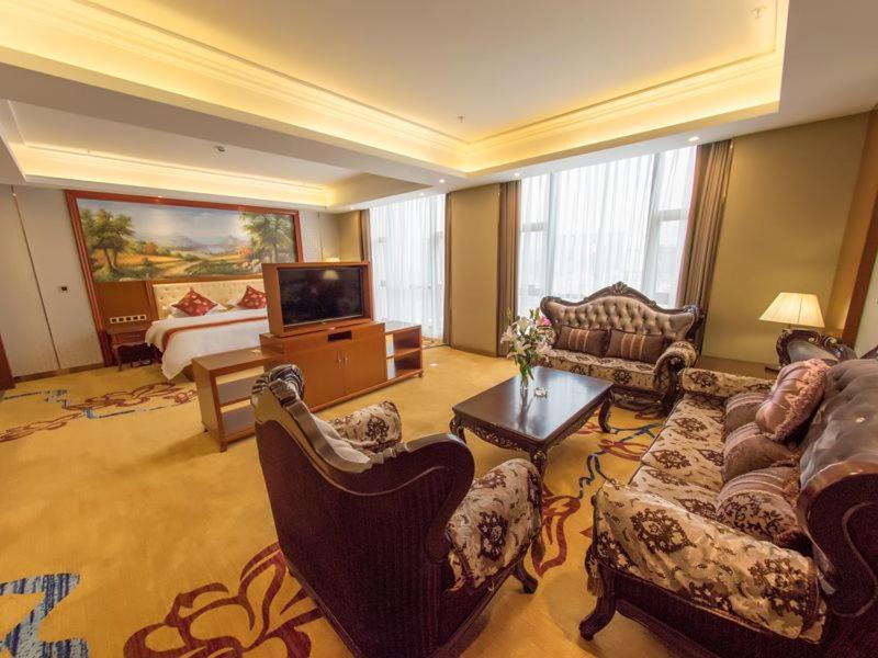 Vienna International Hotel Guangxi Duan Du'an Extérieur photo
